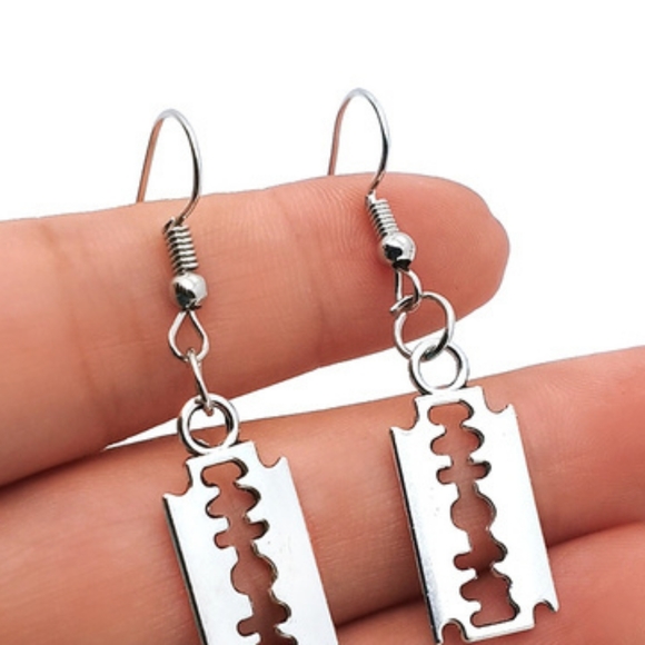 Punk Razor Blade Earings - Picture 2 of 3